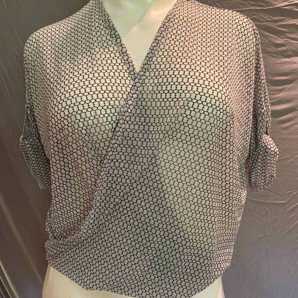Jennifer Lopez Vneck Blouse; sheet